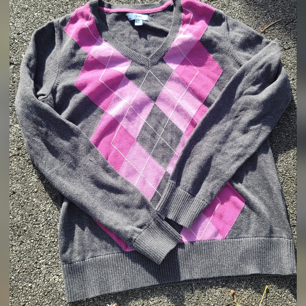 Izod V-Neck Sweater with Pink and Gray Argyle